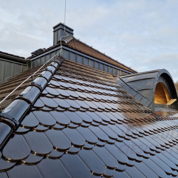 WIKBUD.EU - REALIZACJA, ŻYWIEC, DACH Z PEŁNYM DESKOWANIEM, ZAKOŃCZENIE PRAC, dach, więźba dachowa, panel dachowy, obróbki dekarskie